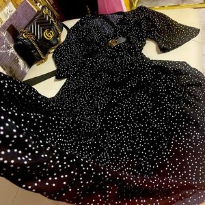 beautiful ZARA dress 🖤🤍